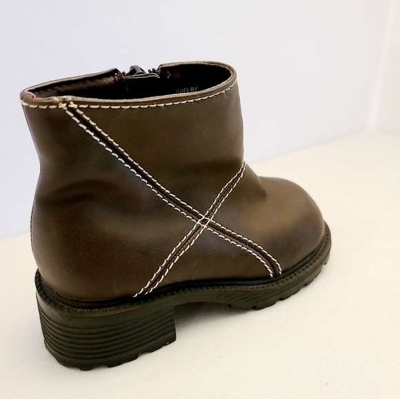 Toddler girls brown chuncky heel boots - Picture 3 of 11